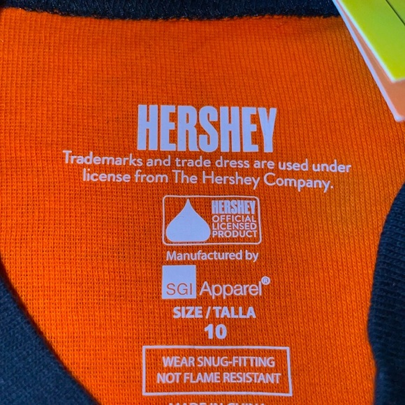 Hershey Halloween Glow In The Dark Pajama Top - No Tricks Just Treats - Candy - Picture 4 of 5